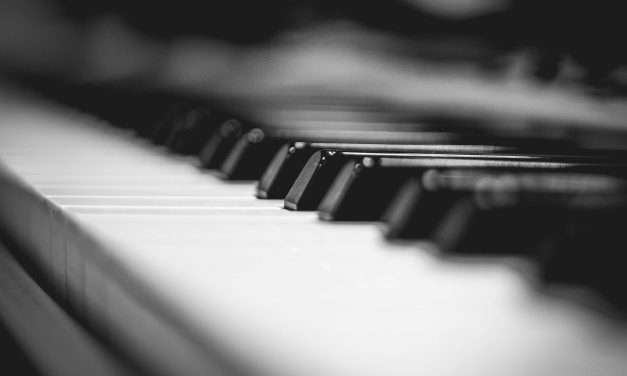 Candlelight Piano with Mantras for Root Chakra Healing