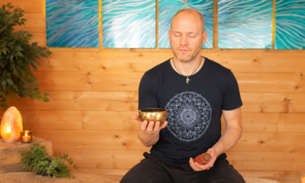 The Benefits of Singing Bowls for Meditation, Relaxation and Sound Healing